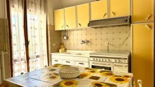 Comodo trilocale a Marotta - 0