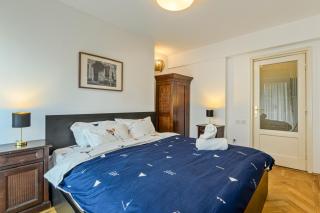 Ultracentral Apartment with Downtown View & Self Check-In - 1