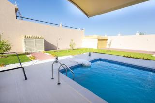 4BR Luxury villa with private pool and Majlis - 1