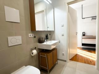 Rarität am Rathaus • Terrasse • Parken • 6 Gäste - 3