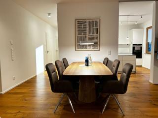 Rarität am Rathaus • Terrasse • Parken • 6 Gäste - 8