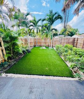 Modern Boho 3BR Duplex Escape with Pool & King Bed Near Beach - 9