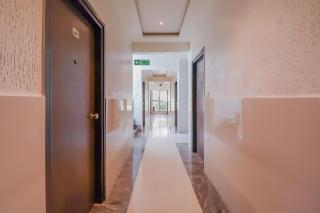 Capital O Royal Galaxy Finesse Near Phoenix Marketcity - 5