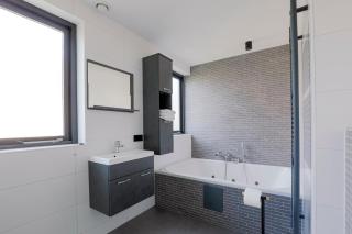 4 - Persoons Wellness Badhuys Bungalow - 0