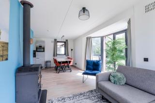 6 - Persoons Lakeside Bungalow - Hernen - 0