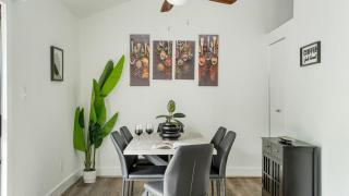 Austin Escape Prime Location Shared Yard Oasis Fairlawn Buyout by AvantStay - 6