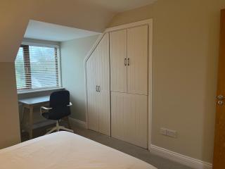 Ardmore Village Family Home - 3