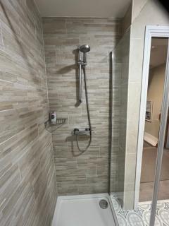 Ardmore Village Family Home - 2