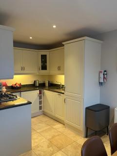 Ardmore Village Family Home - 5