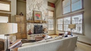 2 Condos Ski-inSki-out at Deer Valley Hot Tubs Mont Cervin by AvantStay - 6