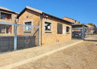 3 Bedroom townhouse -WhiteRidge - 7