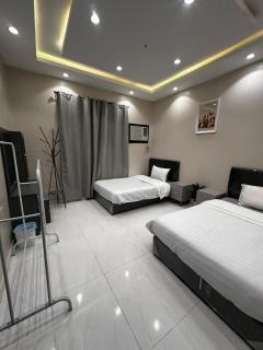 شقة كبيرة 3 غرف نوم وصالة ومطبخ - 3