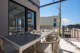 Modern Luxury Retreat with Sea & Mountain Views - 2