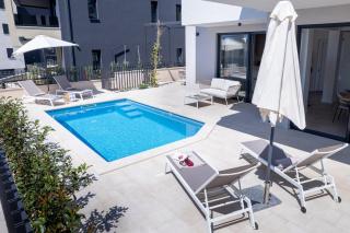 Modern Luxury Retreat with Sea & Mountain Views - 1