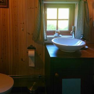 Restored Cabin From 1852 In Bergsjø Area - 1