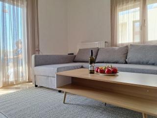 Balcony View Apartment - 0