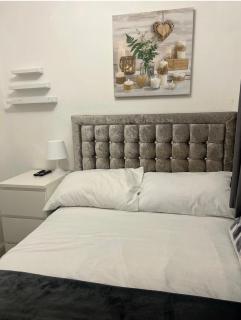 Pats Place - 6