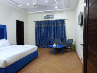 Emporia Hotel & Suites - 4