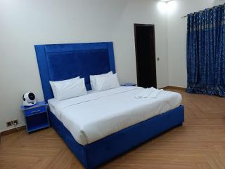 Emporia Hotel & Suites - 1