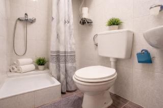 Apartments Kosta-The Lake Walk Central Apartment-free parking 1 - 1