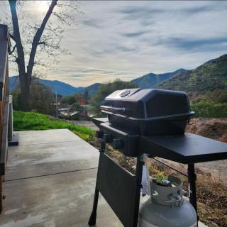 Home away from Home - 6 miles from the SNP - 8