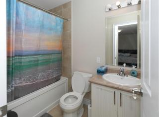 Entire home in London, Ontario, Canada - 9