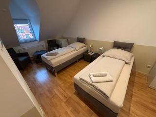 Doppelzimmer-Bad-Kühlschrank TV-18 - 5