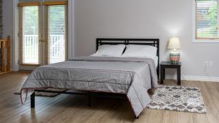 Muskoka 4-Bedroom Cottage - 2