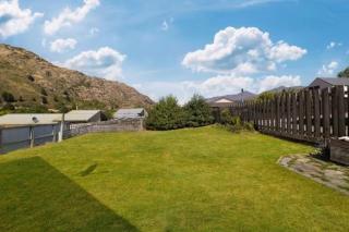 Riverside Retreat - 6