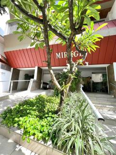 Quarto e sala amplo na melhor rua da Barra - 8