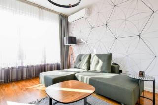 View, Location, High End Interior, Lift, AC - 6