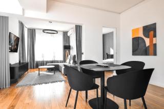 View, Location, High End Interior, Lift, AC - 9