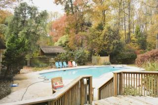 Family & Pet Friendly, fenced in yard with Pool!! - 0
