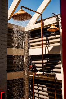 Creek-side Retreat - Glamping - 8