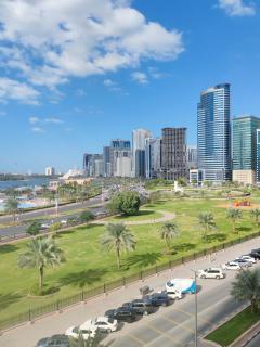 King-size bed ocean view big room - 5