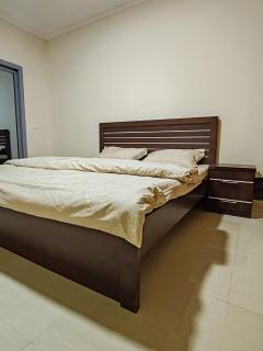 King-size bed ocean view big room - 1