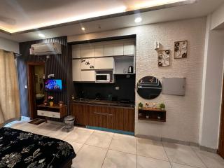 Bell Rooms - Noida - 1