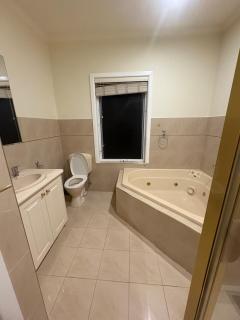 Home for families & close to amenities - 3