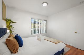 Steps to Beach - Beach Essentials Provided! - 6