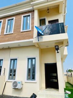 TAYLORS Apartment - 1