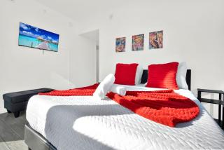 Ocean View Condo Near Cruise Port, Bayfront, Arena plus Free Parking - 7