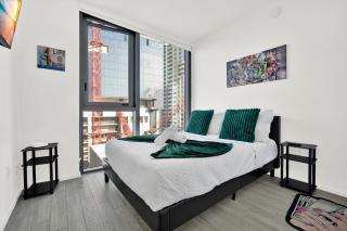 Ocean View Condo Near Cruise Port, Bayfront, Arena plus Free Parking - 4