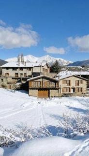 Can Tubau - Casa rural - Apartaments - 0