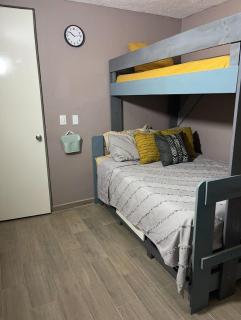 Condo cercas de la playa y el puerto de Lazaro Cardenas - 4