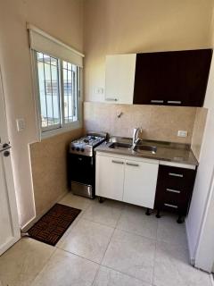 Apartment 2 blocks from downtown Located at the back of the house - 7