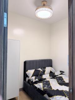 2 BR Modern Apartment Near the Airport - 3