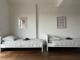 80 m2 Apartment with Balcony & Free Parking - 2