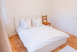 Helle, ruhige Wohnung in Dresden mit sehr guter Anbindung und Balkon - 1