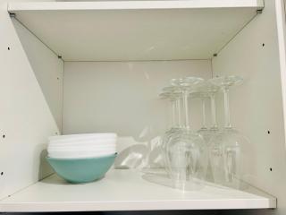 Cosy Long-Term Apartment with Free Parking - 6