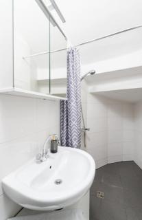 Central Stone Stylish Apartment - 5